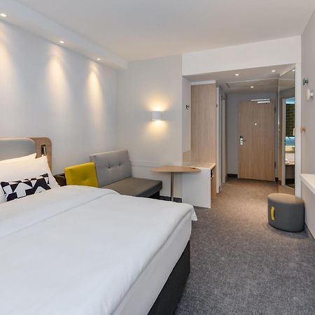 Holiday Inn Express Goettingen By Ihg Экстерьер фото