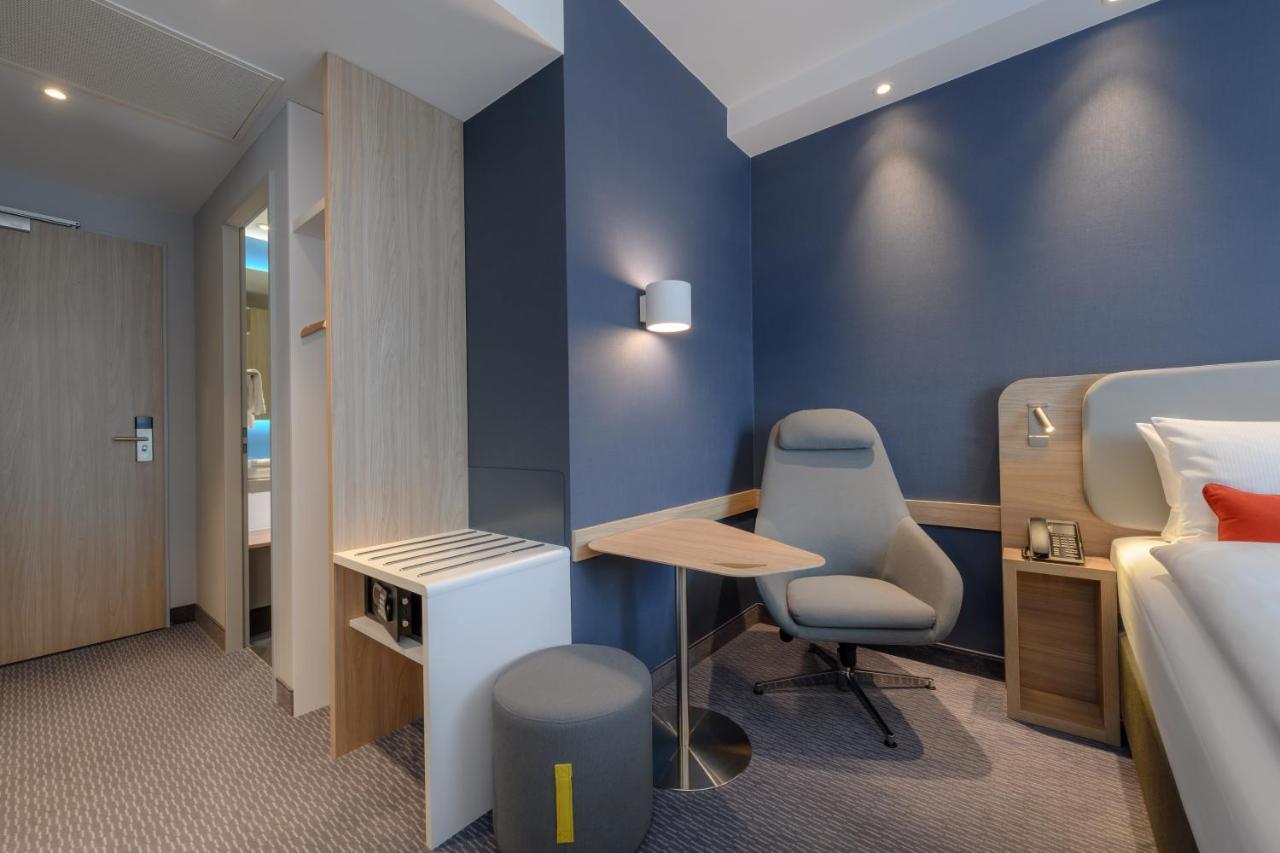Holiday Inn Express Goettingen By Ihg Экстерьер фото
