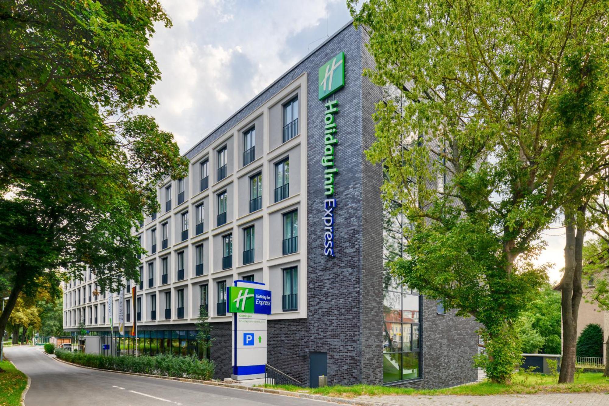 Holiday Inn Express Goettingen By Ihg Экстерьер фото